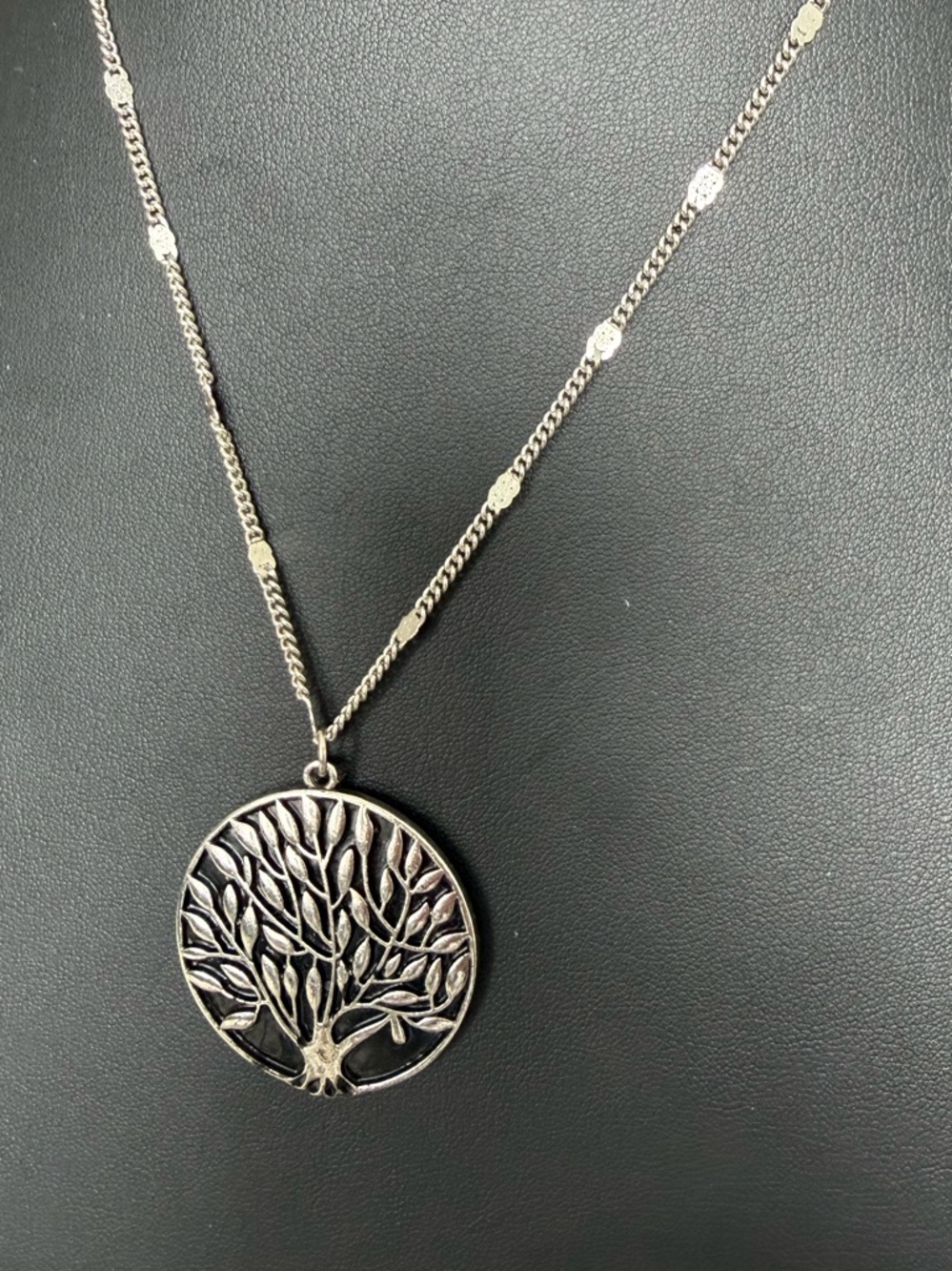 Tree of Life Silver Tone Pendant Adjustable Necklace 20” - 23” - Picture 9 of 9